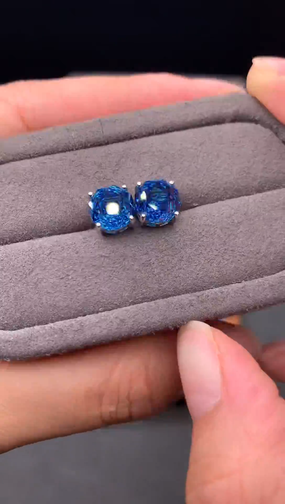 银S925镶嵌托帕石耳钉222222