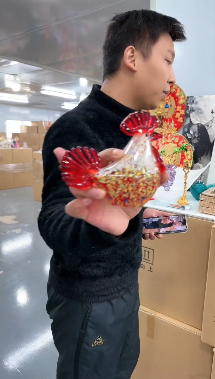 【闪购商品】玻璃小飞0011