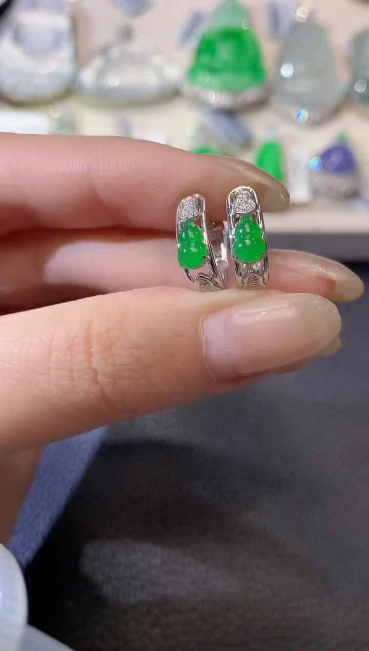 【闪购商品】翡翠耳饰18K金镶嵌D10翡翠