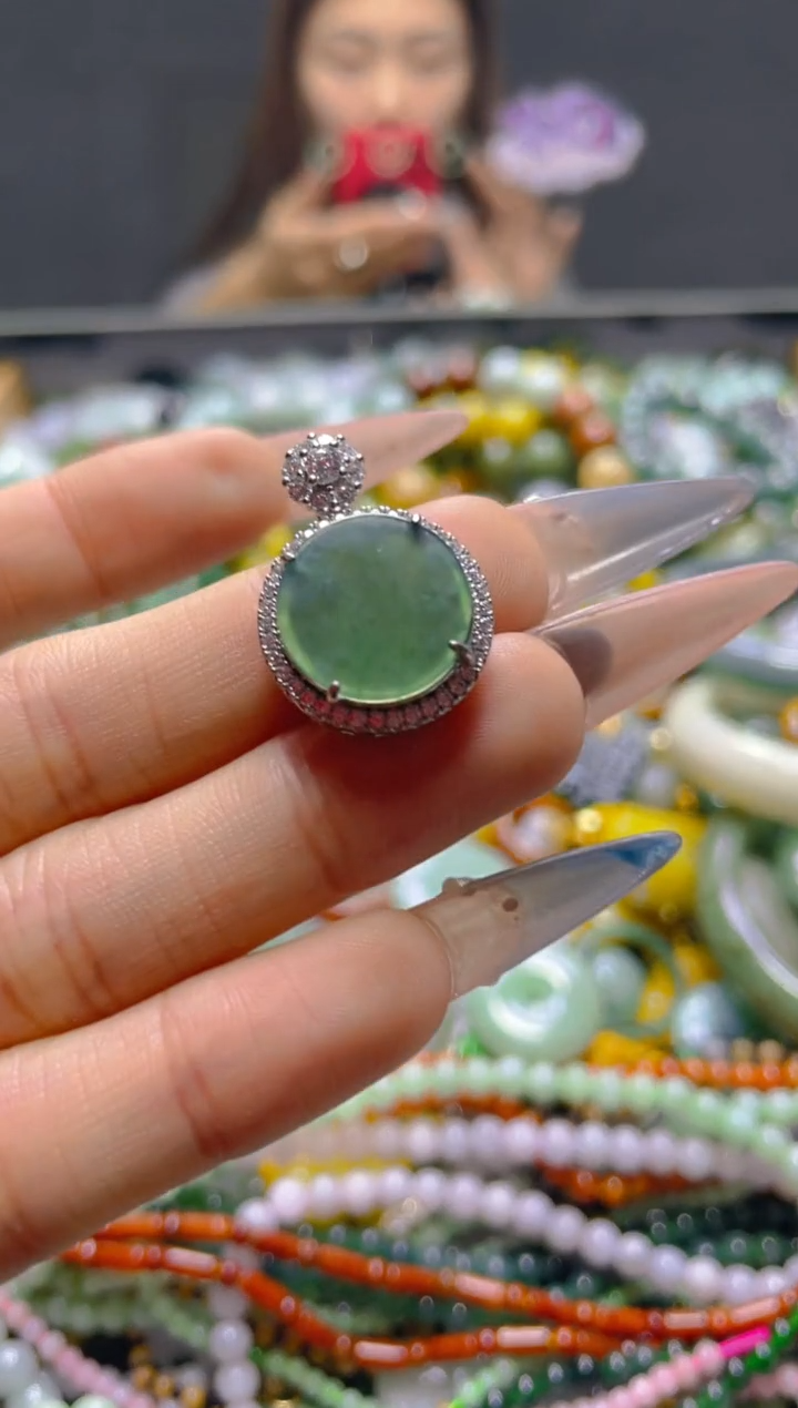 颈饰未镶嵌翡翠/T/翡翠A货，一件也是批发价