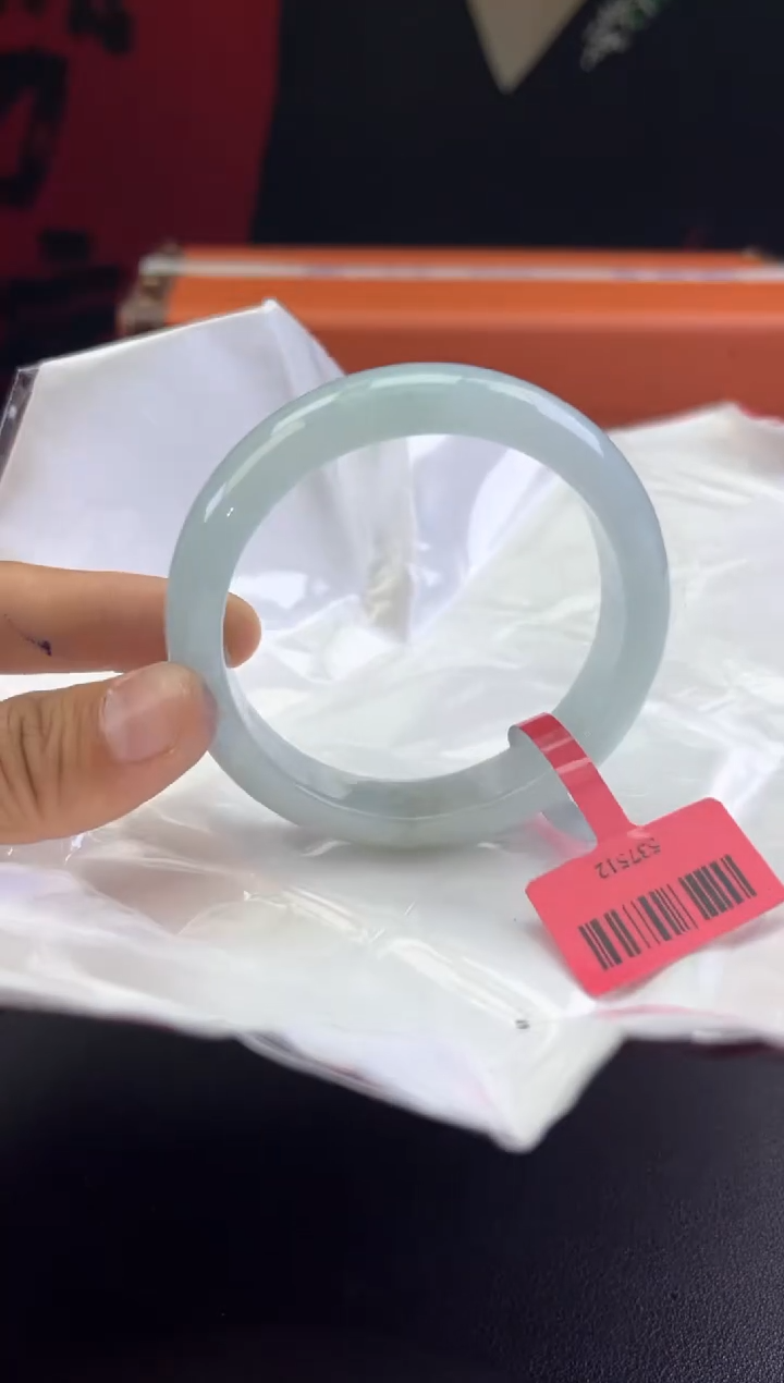 【闪购商品】翡翠手镯未镶嵌翡翠手镯13