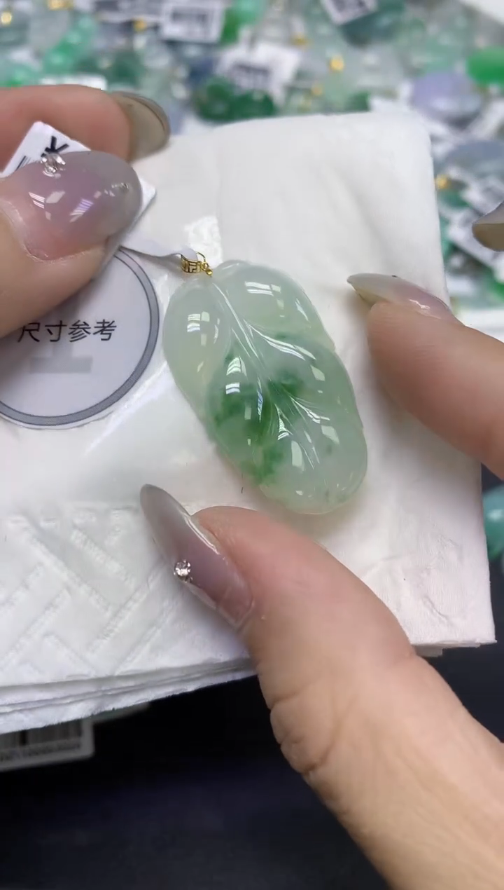 颈饰18K金镶嵌翡翠天然缅甸翡翠A货百元以上9元证书费自理