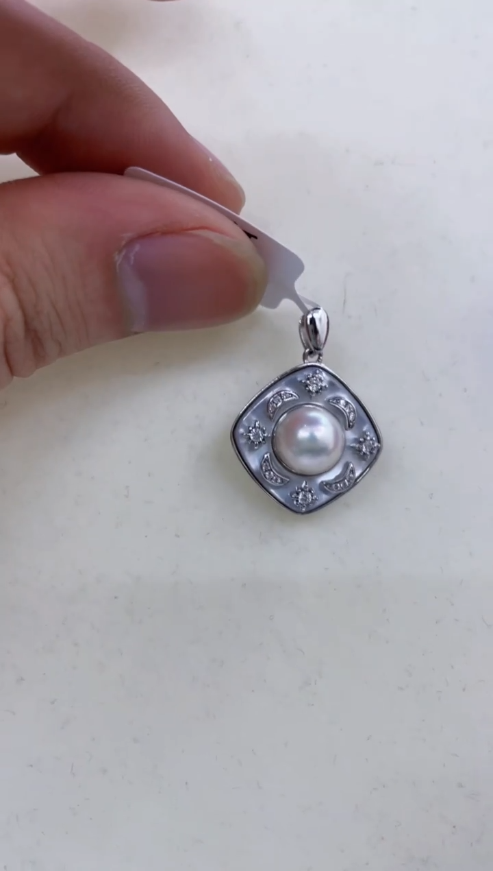 颈饰银S925镶嵌海水珍珠  