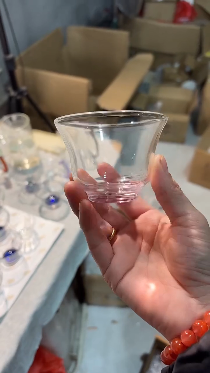 手工艺品玻璃清杯  2只粉底