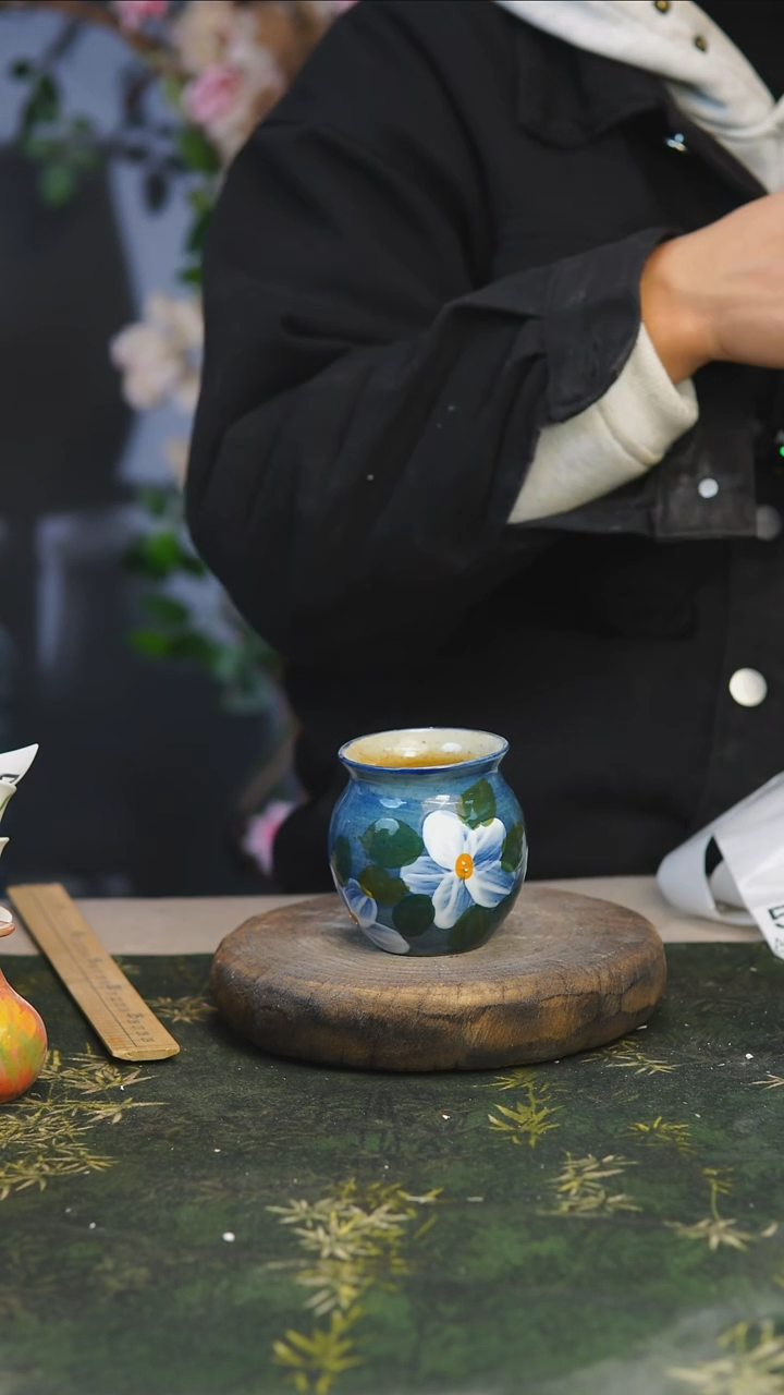 【闪购商品】景德镇高温手工陶瓷花器餐50