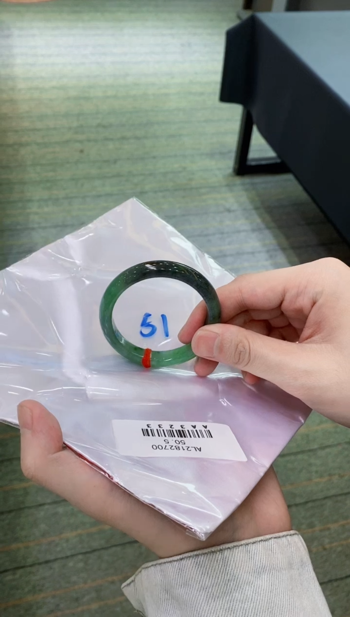 【闪购商品】翡翠手镯未镶嵌            