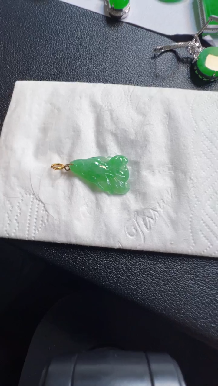 吊坠(不含链)18K金镶嵌翡翠598