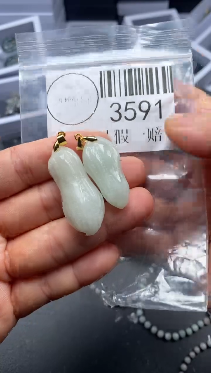 吊坠(不含链)未镶嵌翡翠3591