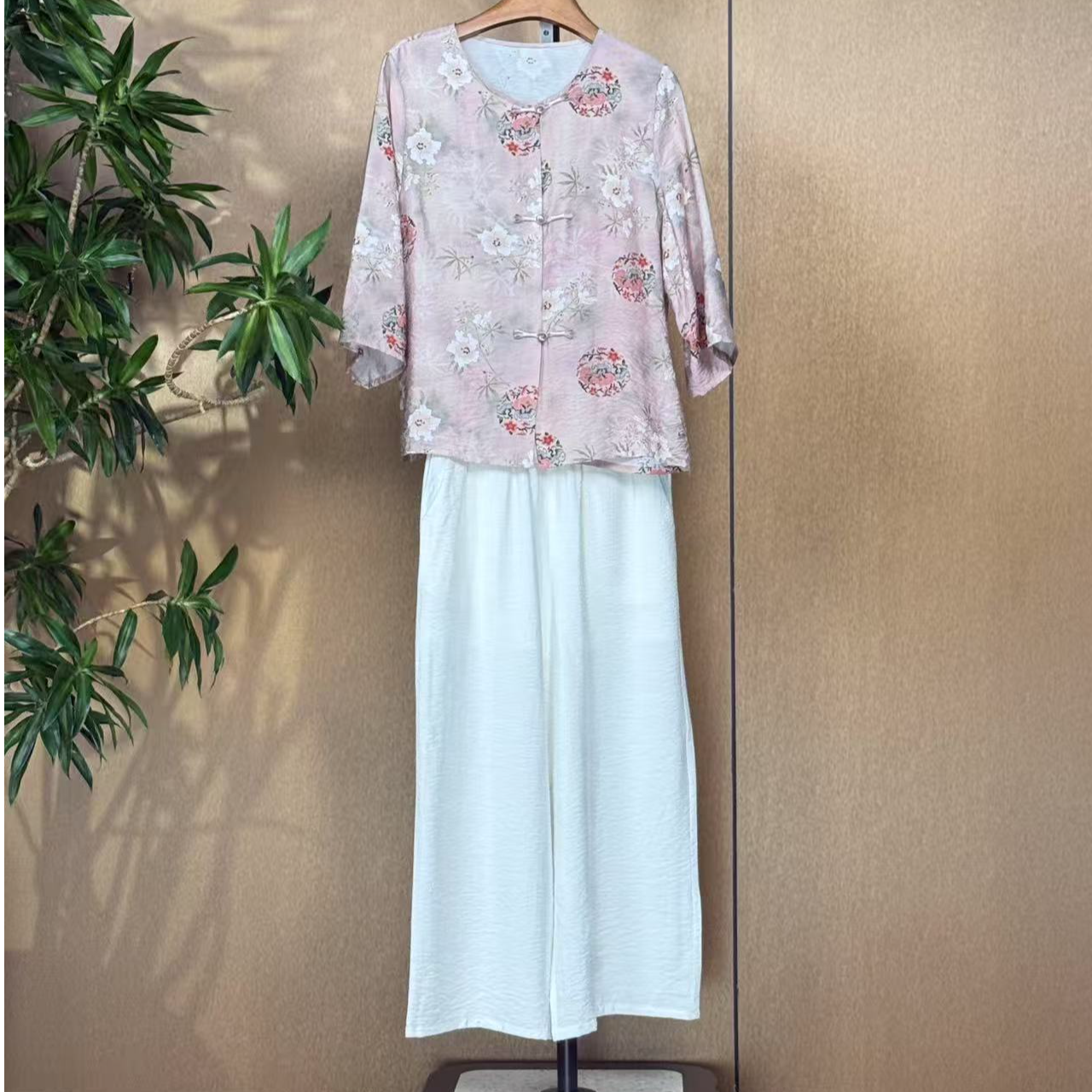 时尚纽扣常规款七分裤中老年女装汉服提花设计师中式阔腿盘扣