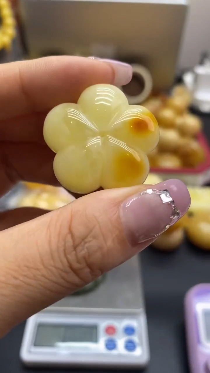 琥珀未镶嵌珠宝奇石2999