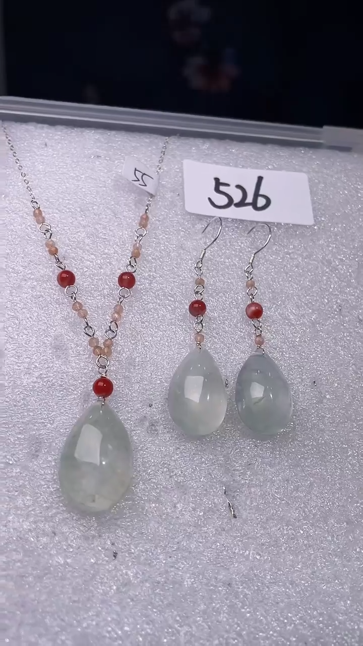 葡萄石未镶嵌颈饰喜欢拍