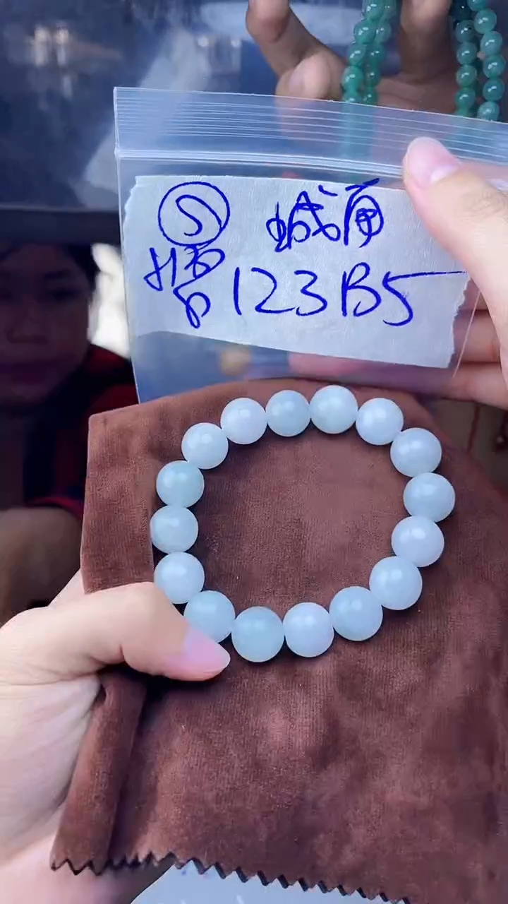 【闪购商品】定制翡翠未镶嵌珠串