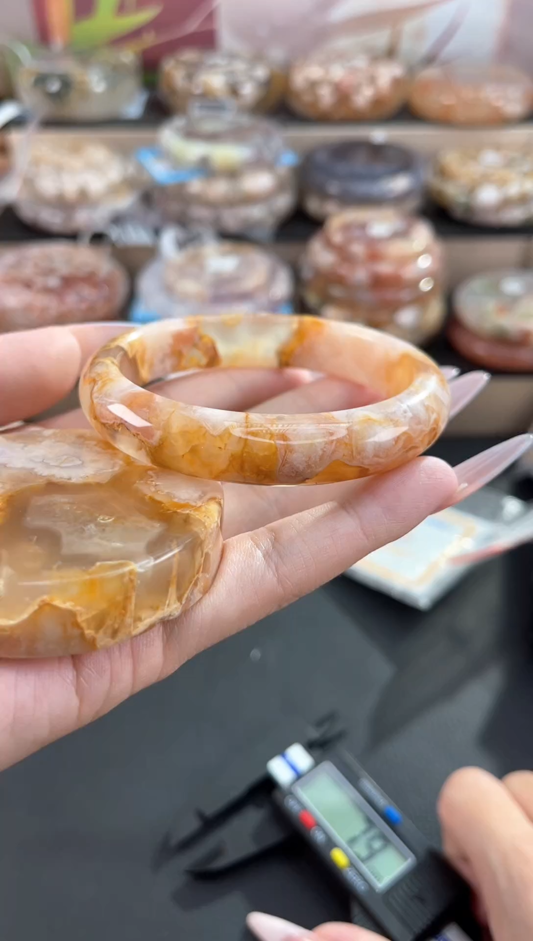 未镶嵌手镯石英质玉58