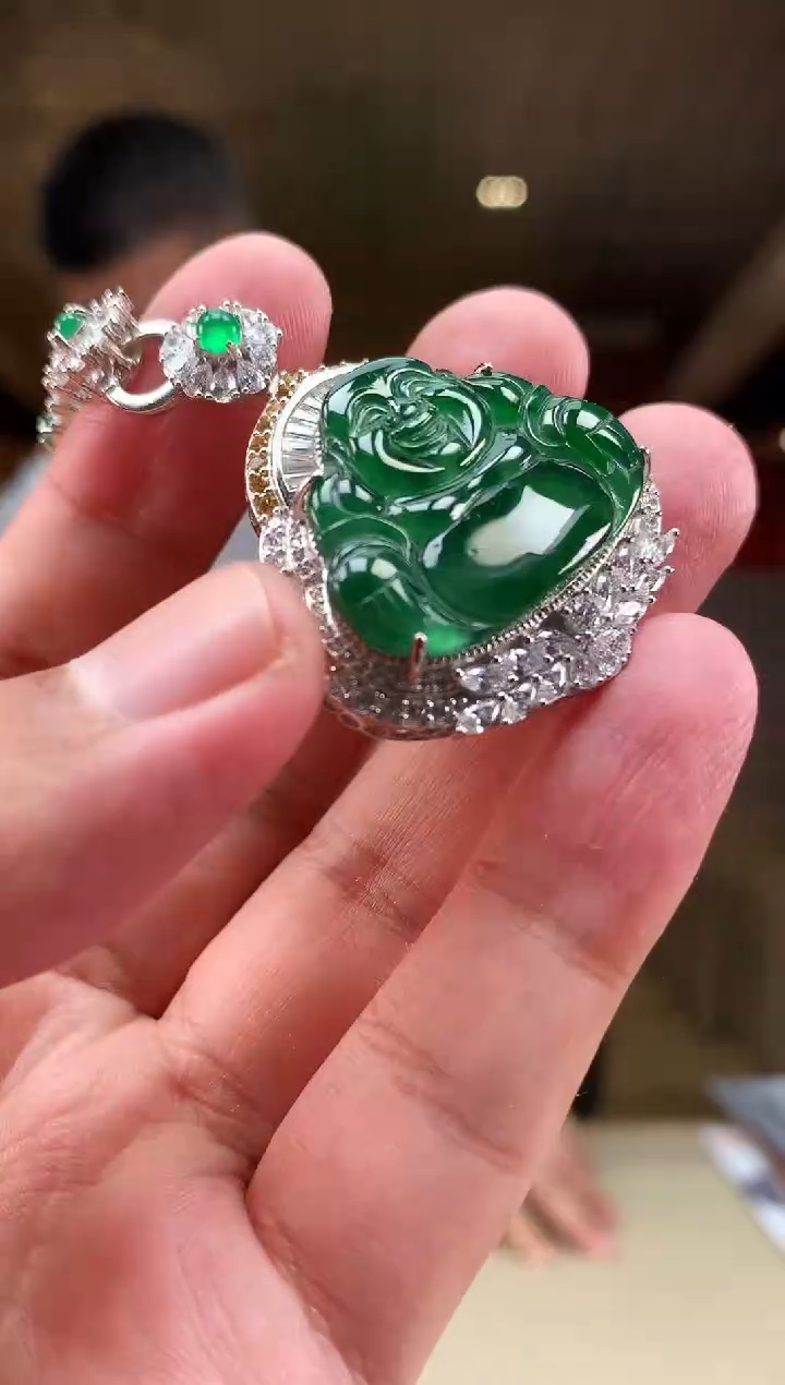 【闪购商品】翡翠颈饰未镶嵌             *300