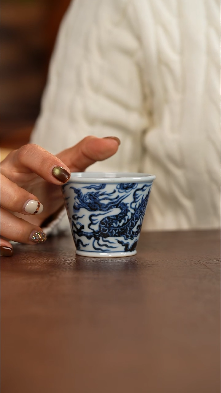 元青花铠甲龙纹可乐杯