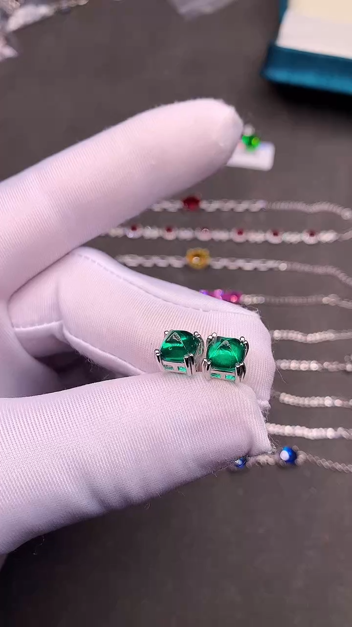 【闪购商品】祖母绿耳饰银S925镶嵌.....