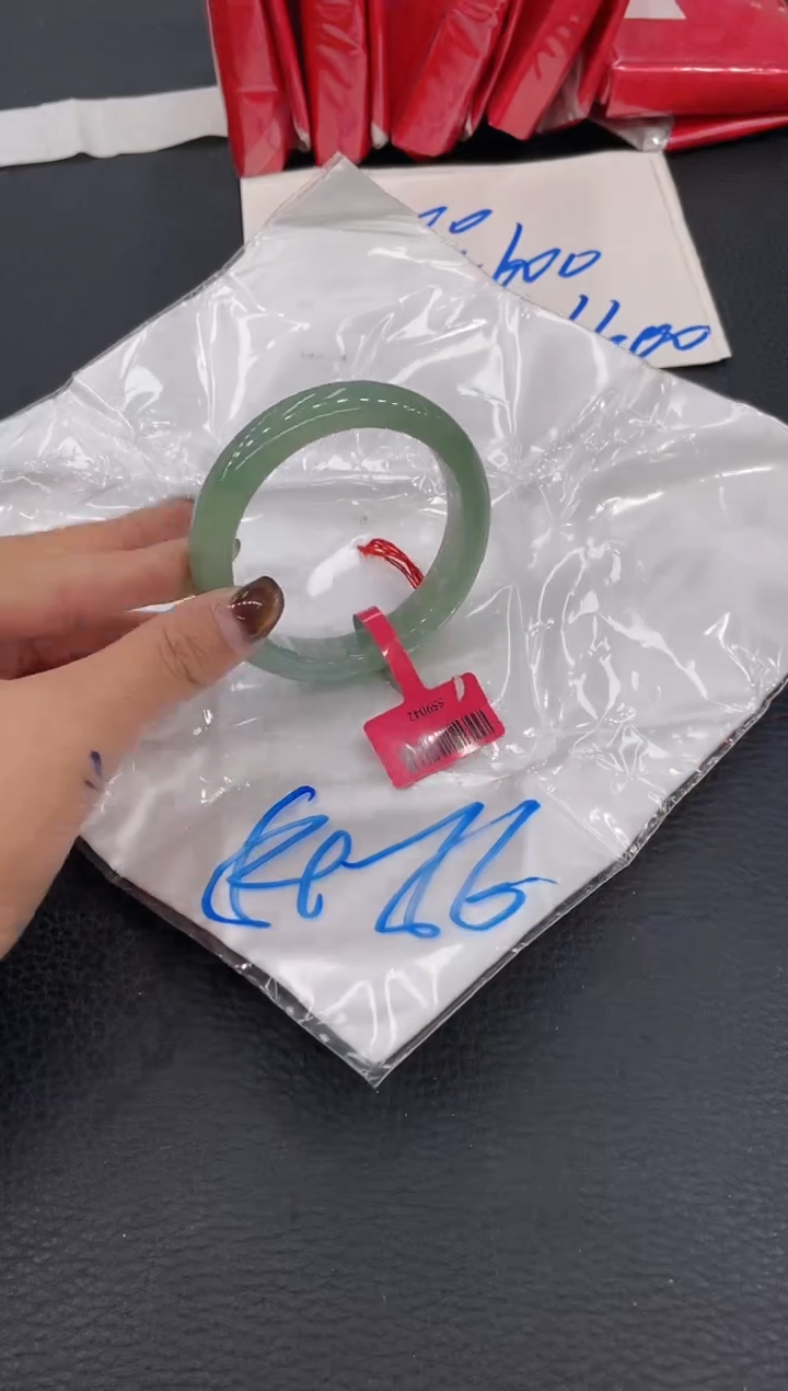 【闪购商品】翡翠手镯未镶嵌手镯