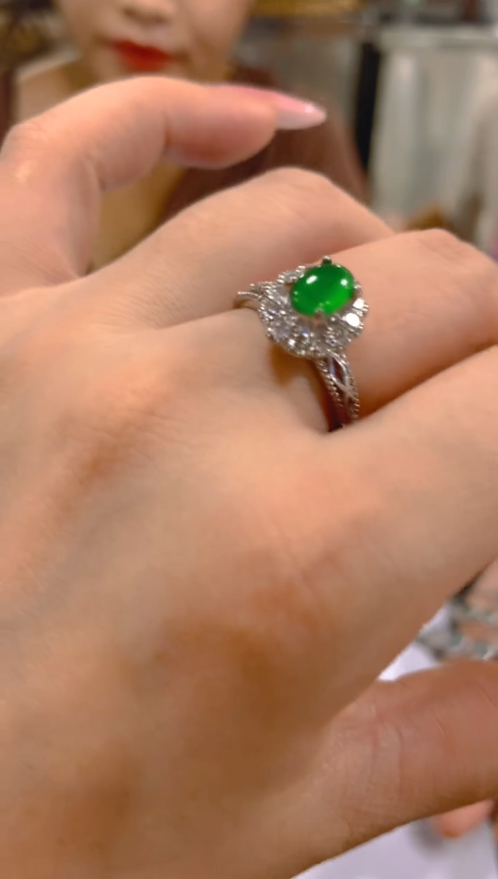 翡翠戒指未镶嵌多样性发一