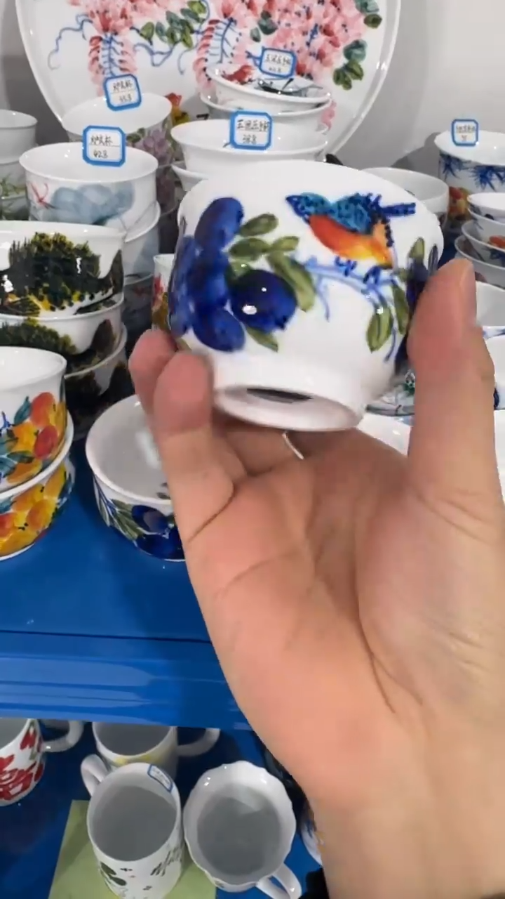 摆件陶瓷景德镇高温瓷（炉式杯）