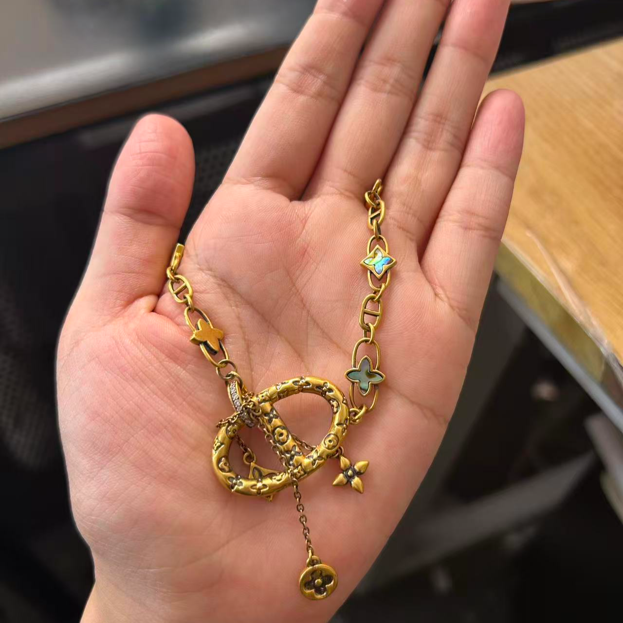 周帝王电黑金黄金时尚卡链潮流猪鼻男女通戴项链重工经典合集