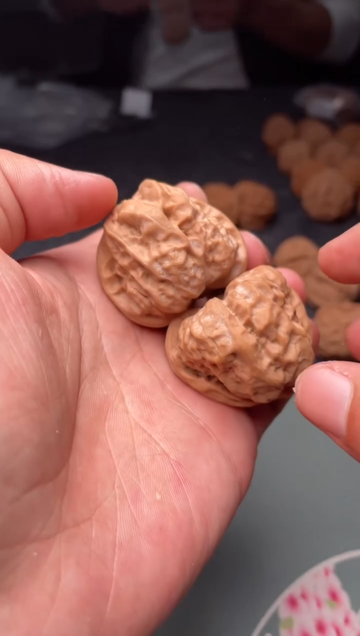 把件文玩核桃a231  蛤蟆头 37尺