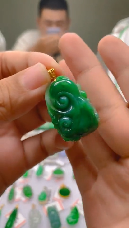 【闪购商品】翡翠颈饰18K金镶嵌新号开播，全场乱卖