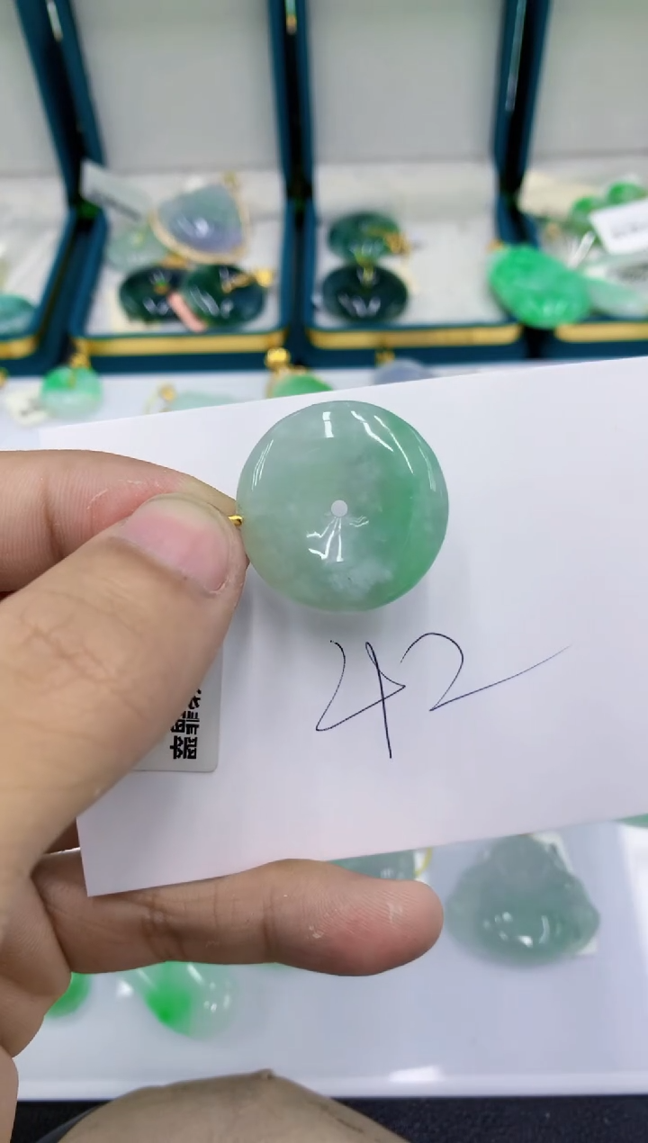 颈饰未镶嵌翡翠1111111111