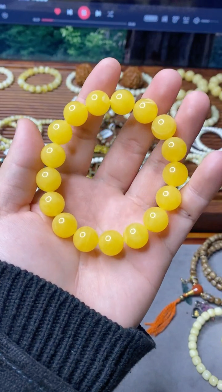 【闪购商品】蜜蜡手串未镶嵌13m圆珠