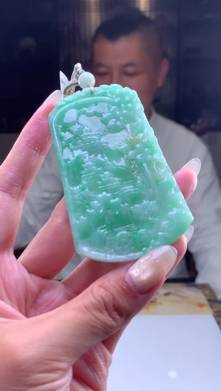 【闪购商品】定制翡翠未镶嵌挂件发货（拍一发一）