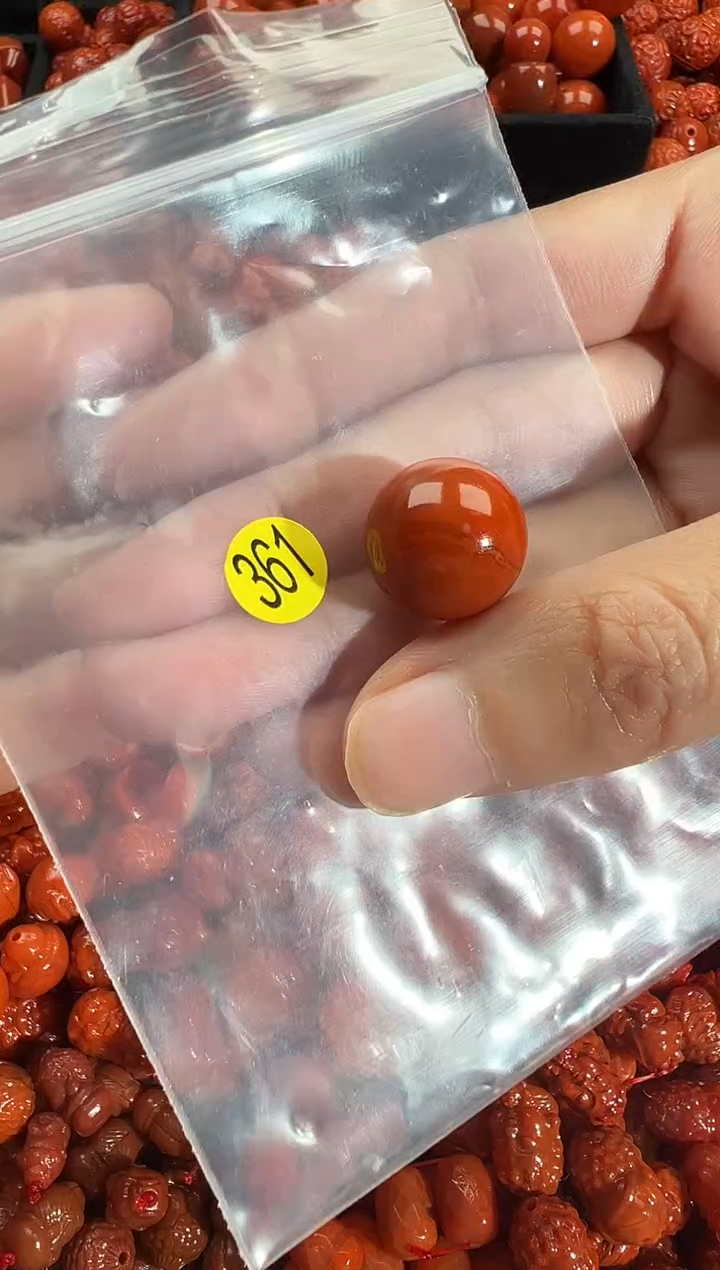 颈饰未镶嵌南红玛瑙1