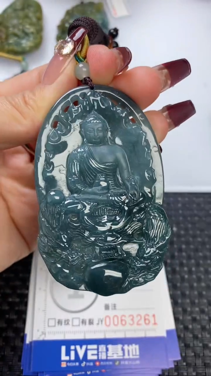 【闪购商品】翡翠颈饰未镶嵌1111111111111111