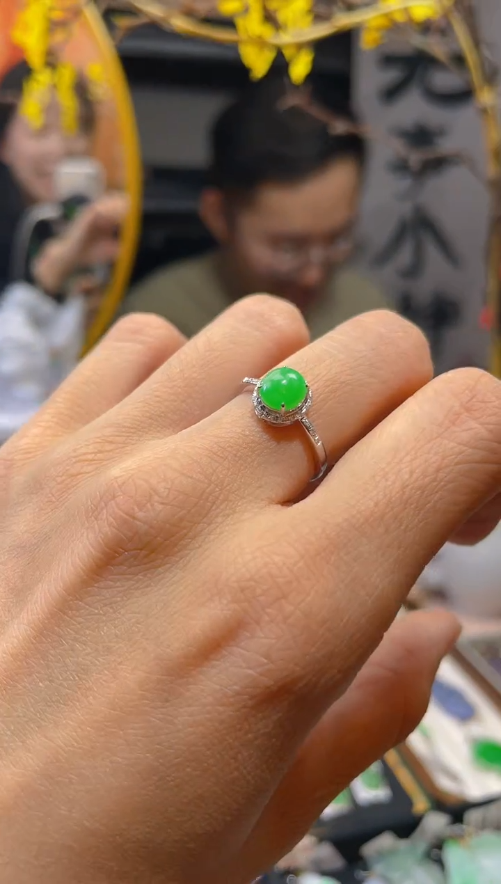 【闪购商品】翡翠颈饰18K金镶嵌假一赔三