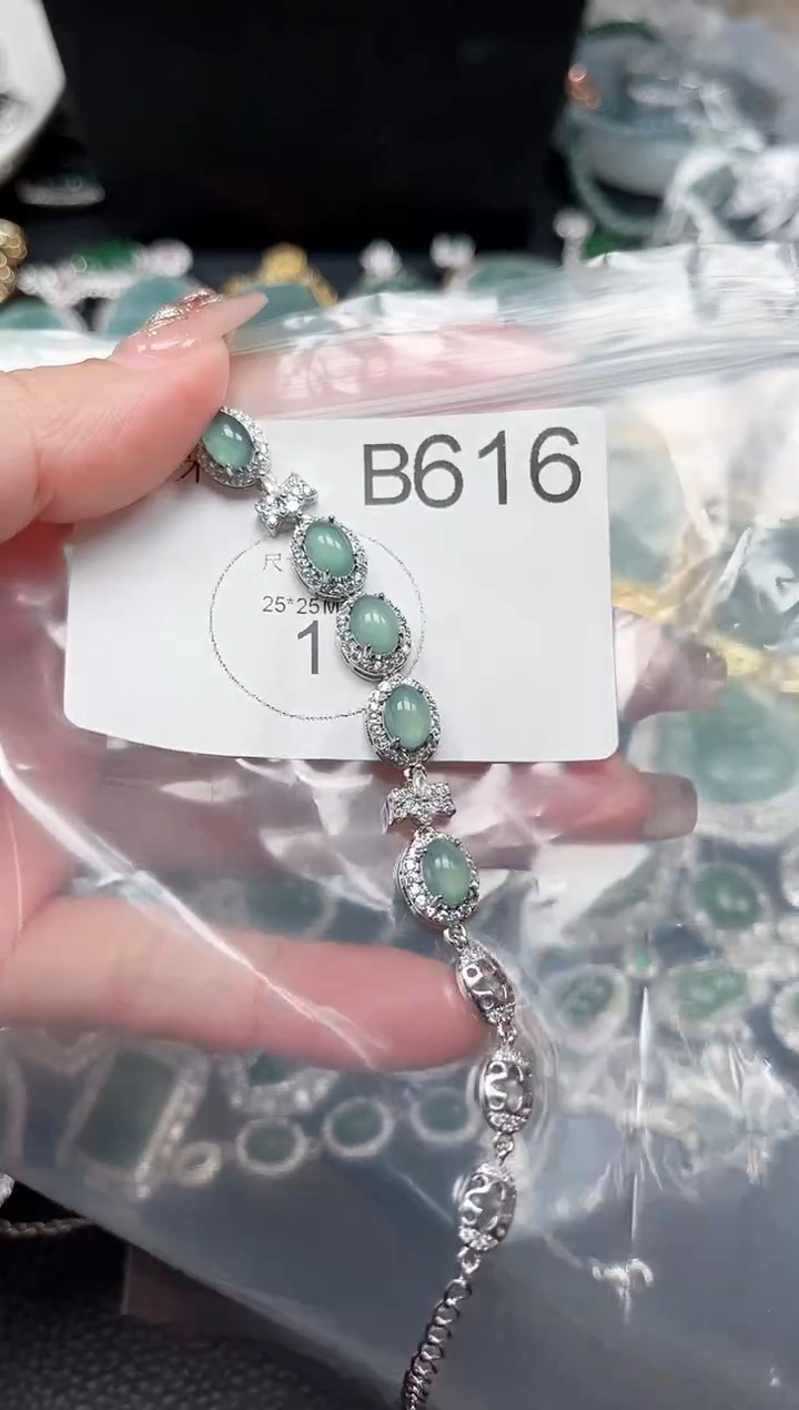 【闪购商品】翡翠颈饰银S925镶嵌送皮绳616