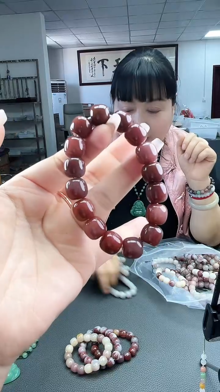 【闪购商品】密玉（石英质玉）1未镶嵌酸枣红