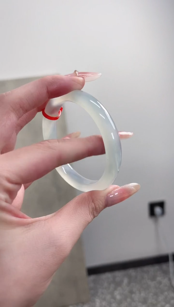 【闪购商品】玛瑙/玉髓手镯未镶嵌55-56圈 需要包容