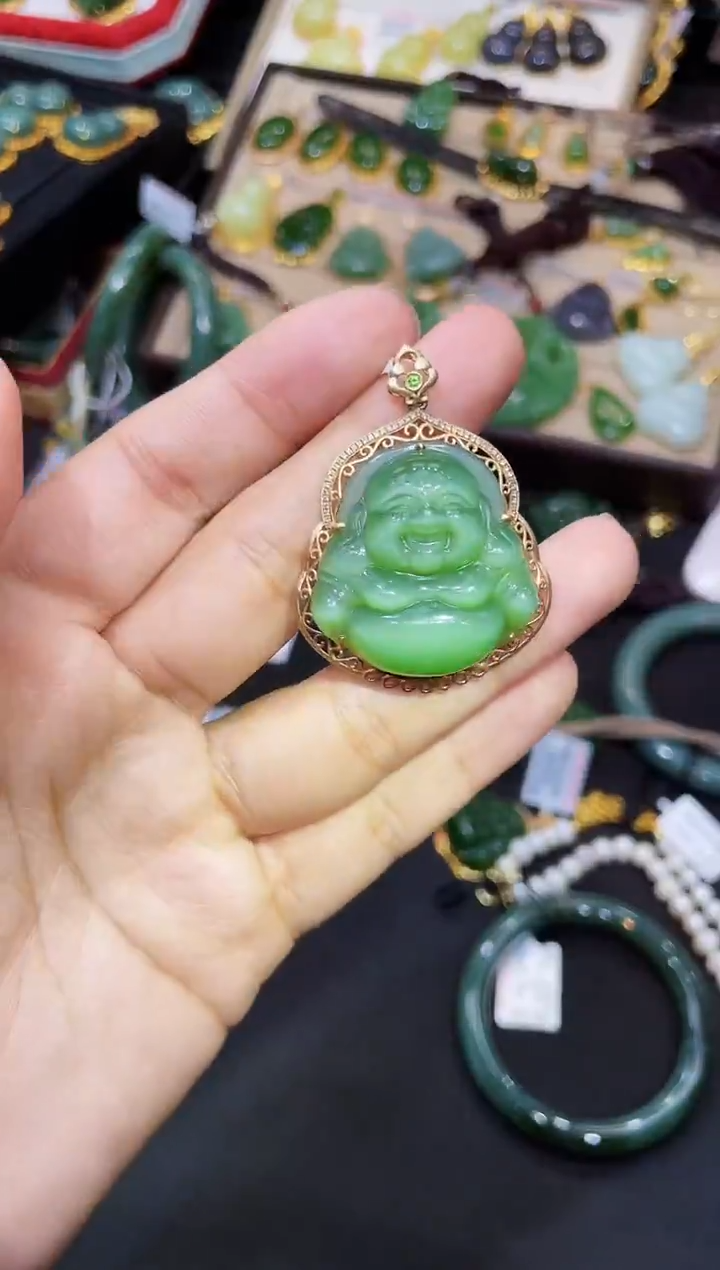 和田玉18K金镶嵌吊坠(赠链)30MM 多样性发一