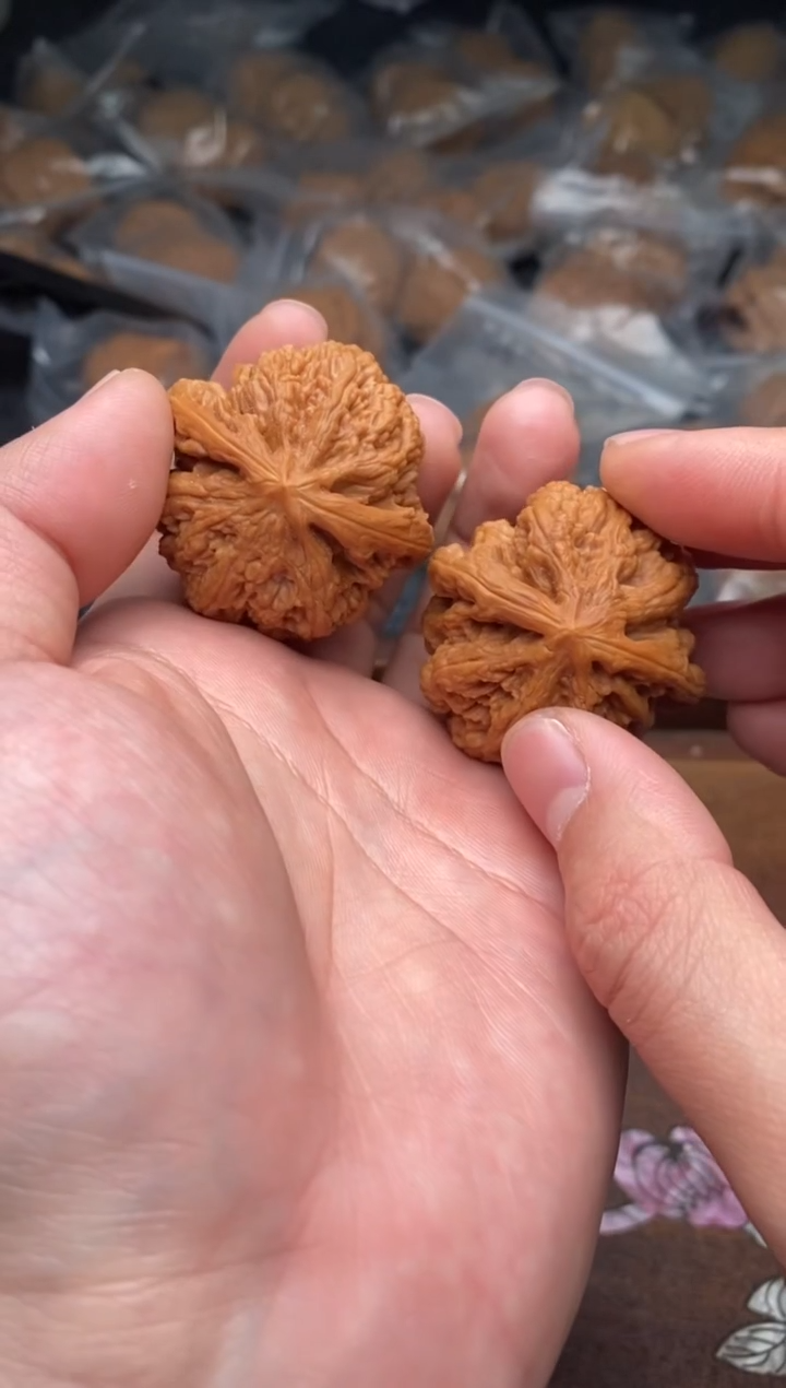 【闪购商品】文玩核桃把件G99号38尺粗筋