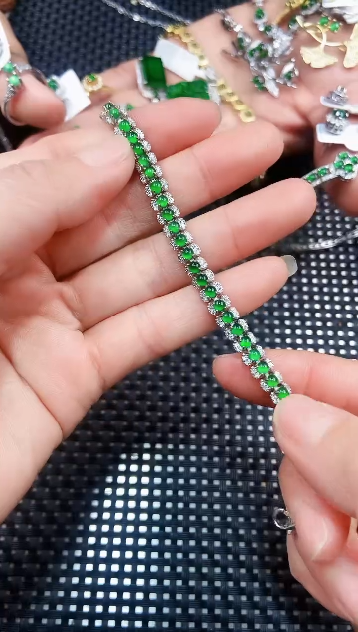 【闪购商品】翡翠手链未镶嵌111111111