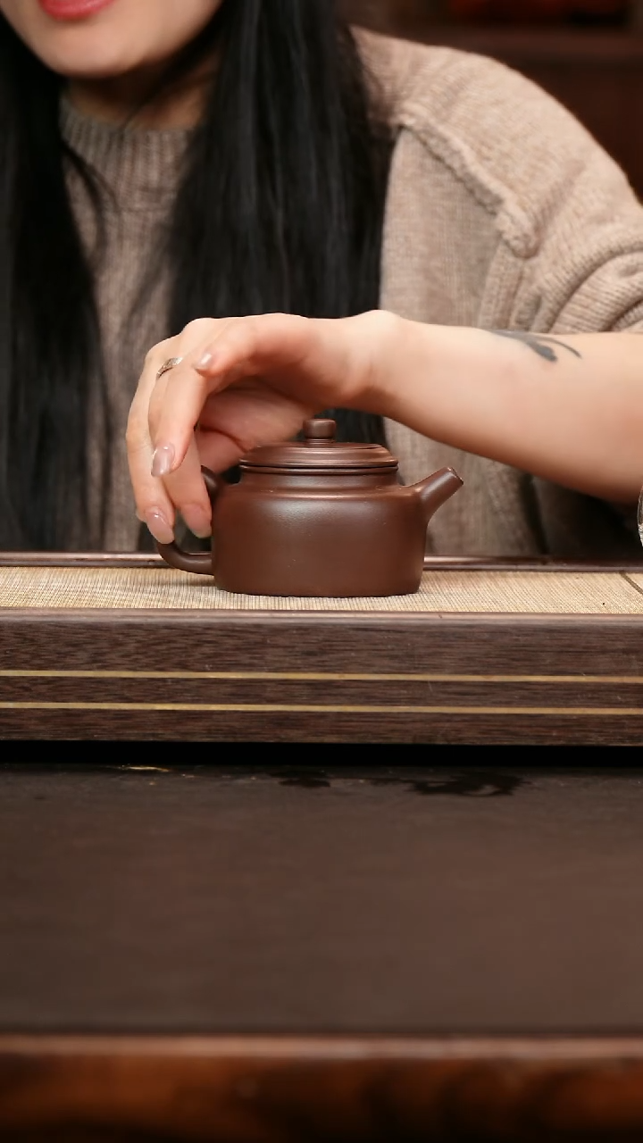 茶壶紫砂85底槽清 德钟