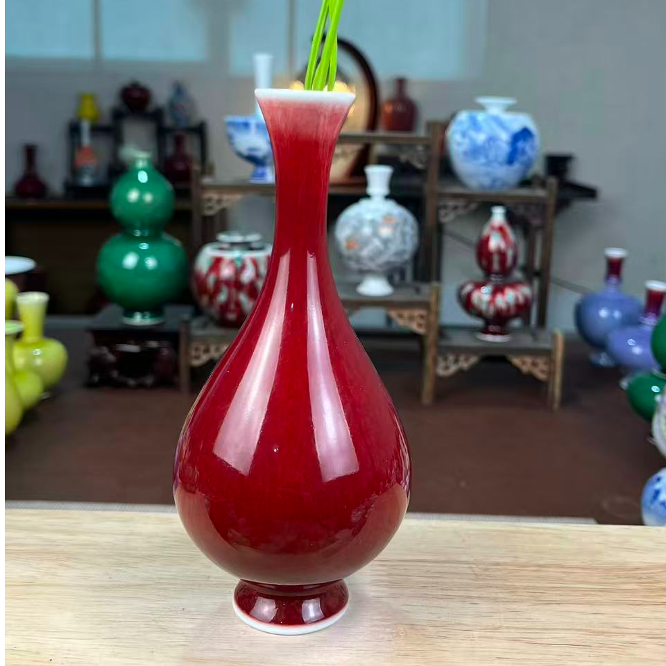 景德镇郎红手工胆式瓶