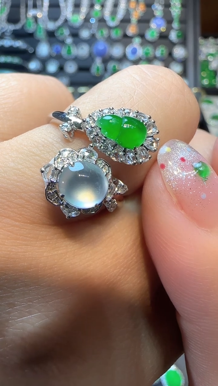 【闪购商品】翡翠戒指18K金镶嵌葫芦