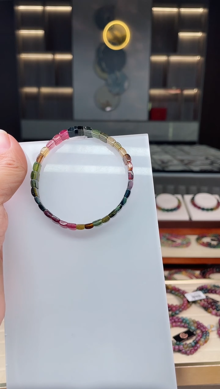 未镶嵌老矿碧玺手牌碧玺（多样性发一条）Q