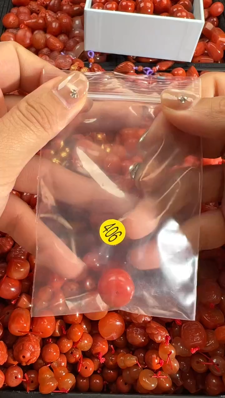 【闪购商品】南红玛瑙颈饰未镶嵌1