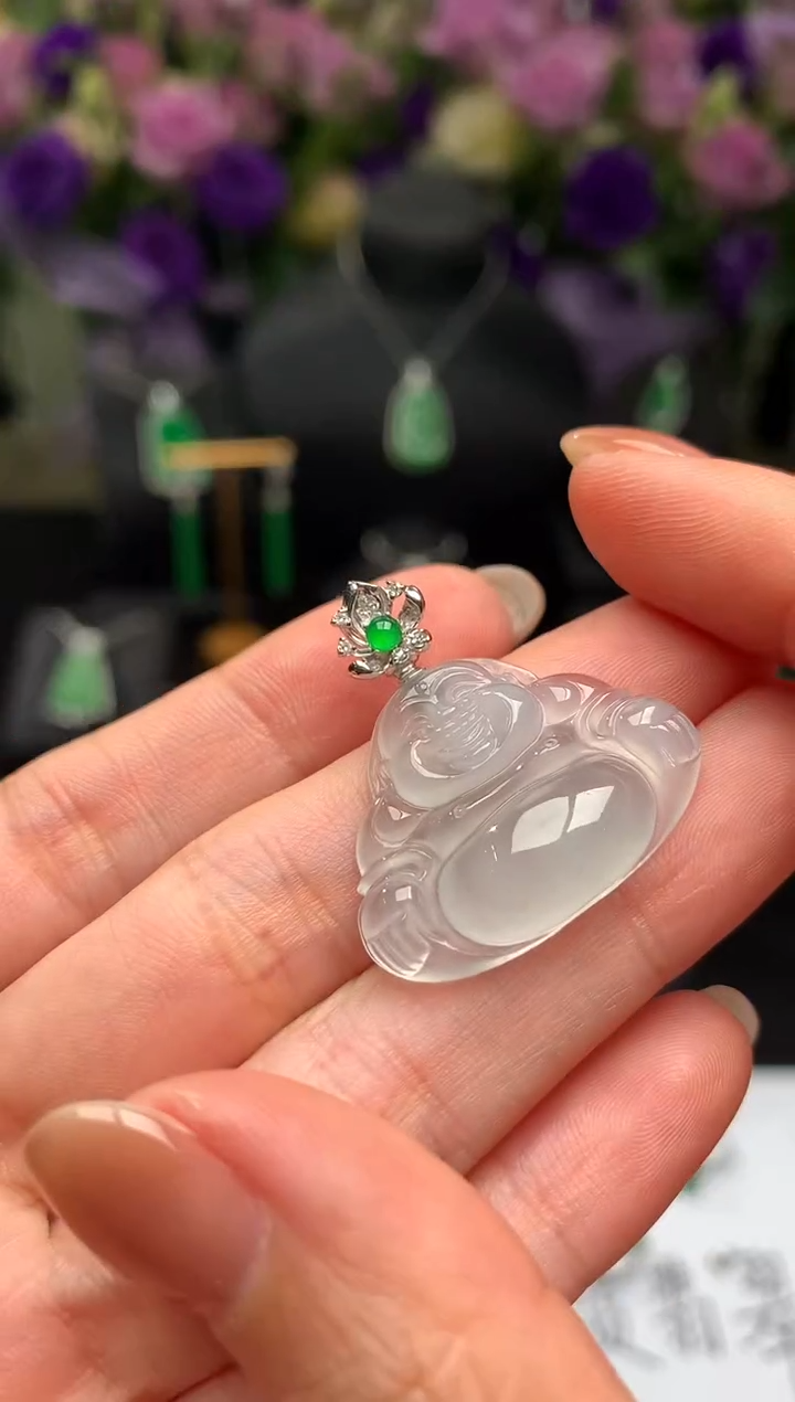 颈饰18K金镶嵌翡翠佛公