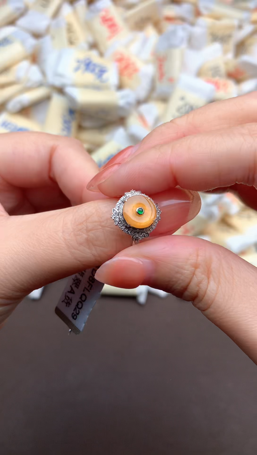 【闪购商品】翡翠挂件18K金镶嵌一