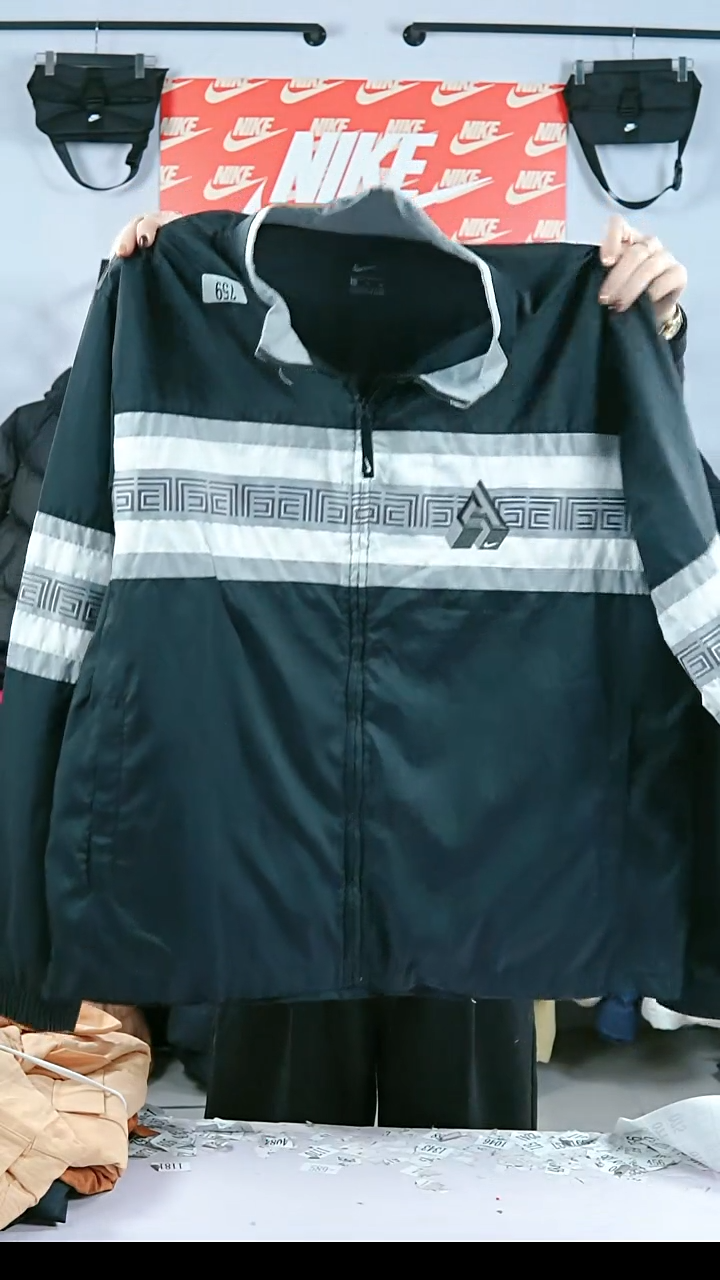 759闪购编码运动衣以直播间过款为准尺码XL