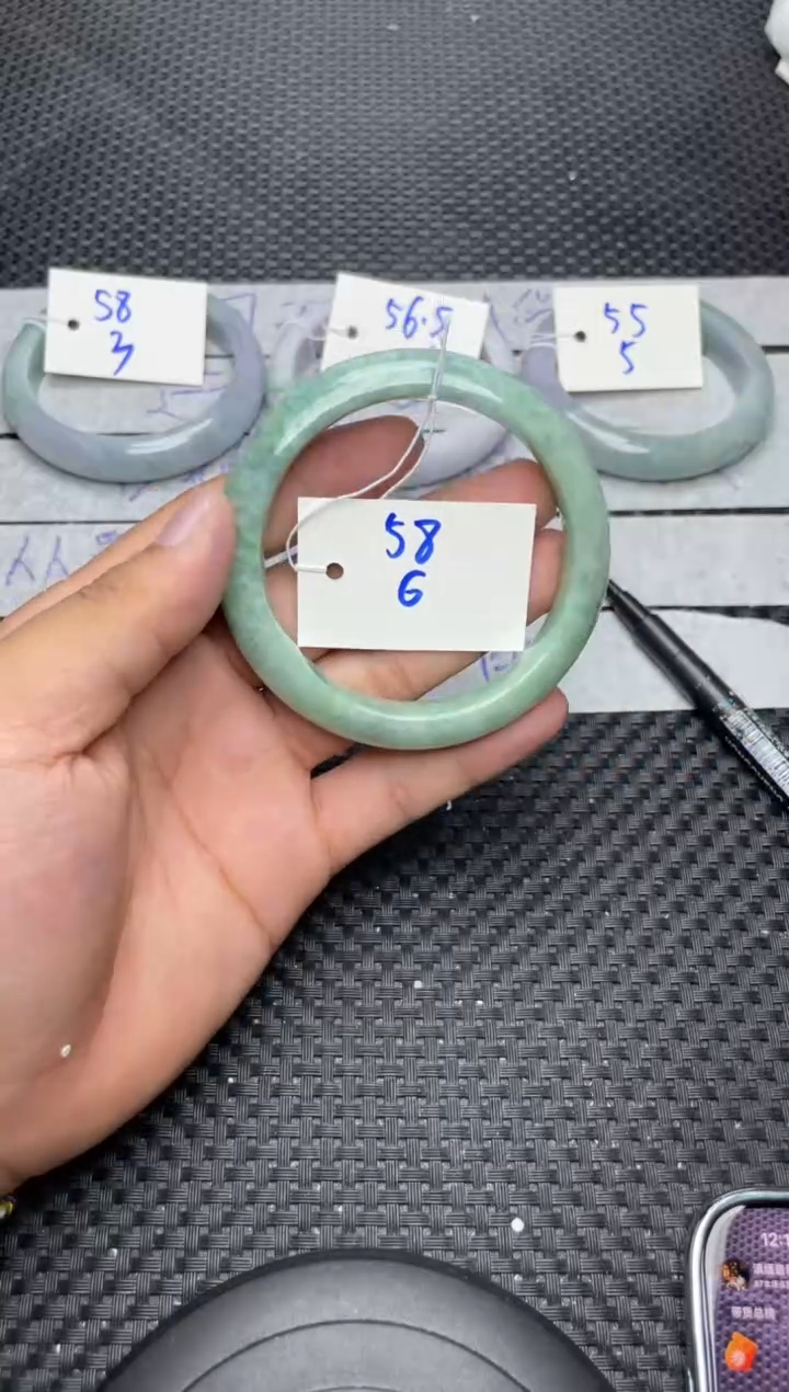 未镶嵌手镯翡翠6