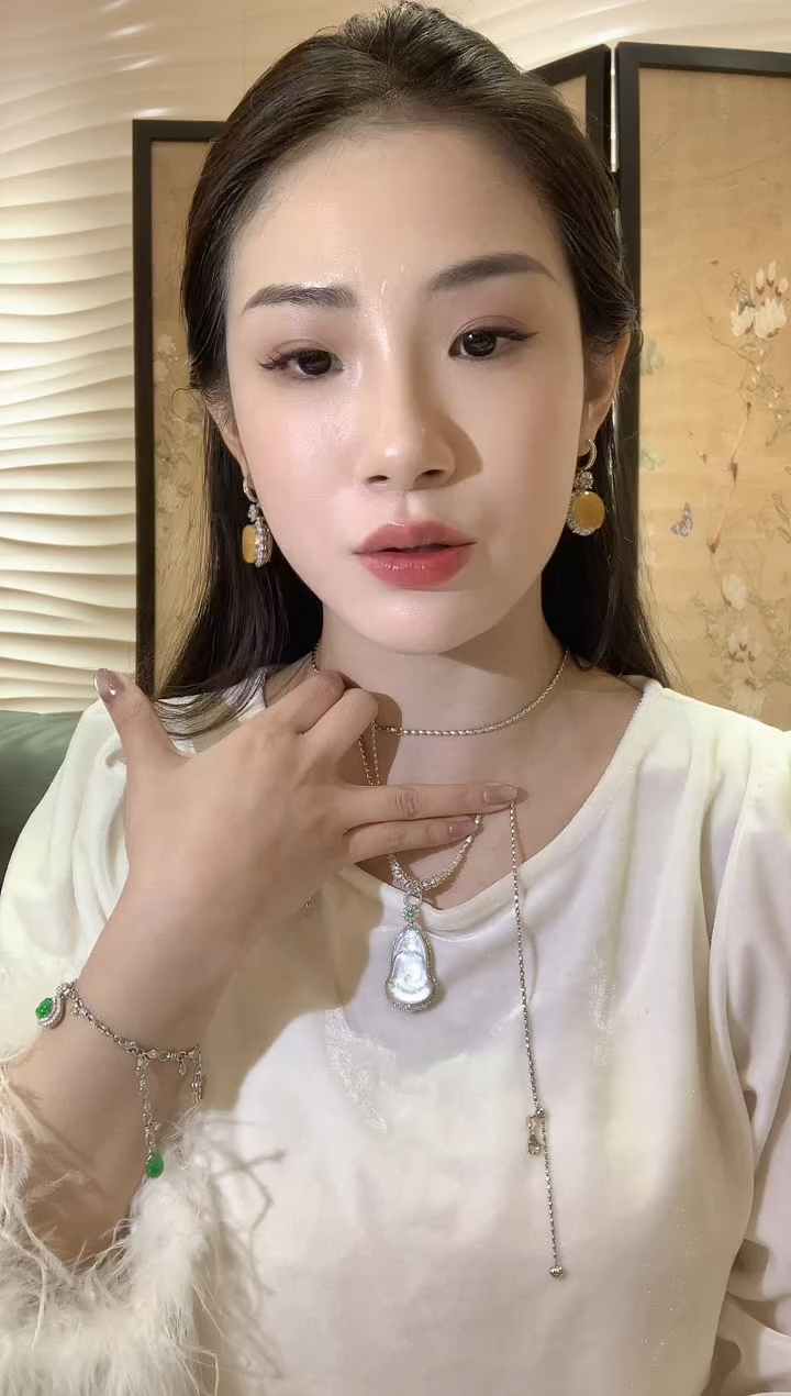 【闪购商品】翡翠吊坠(不含链)18K金镶嵌D12