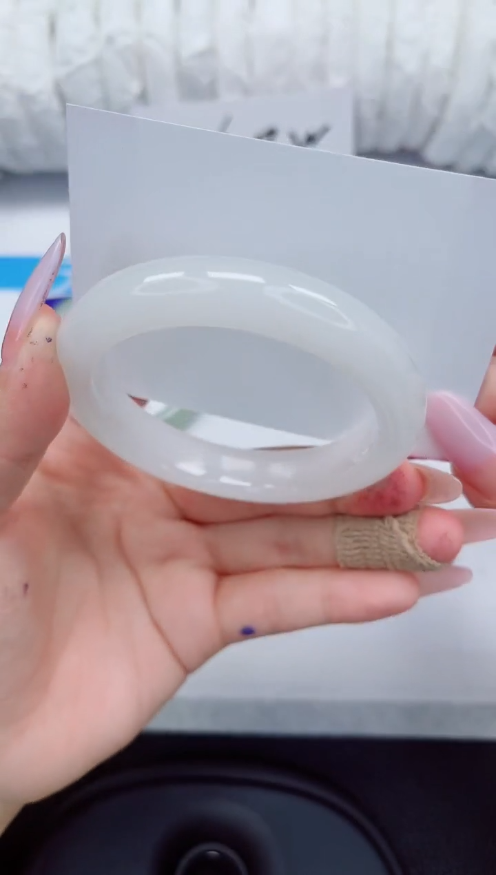 石英质玉手镯未镶嵌257-56/57