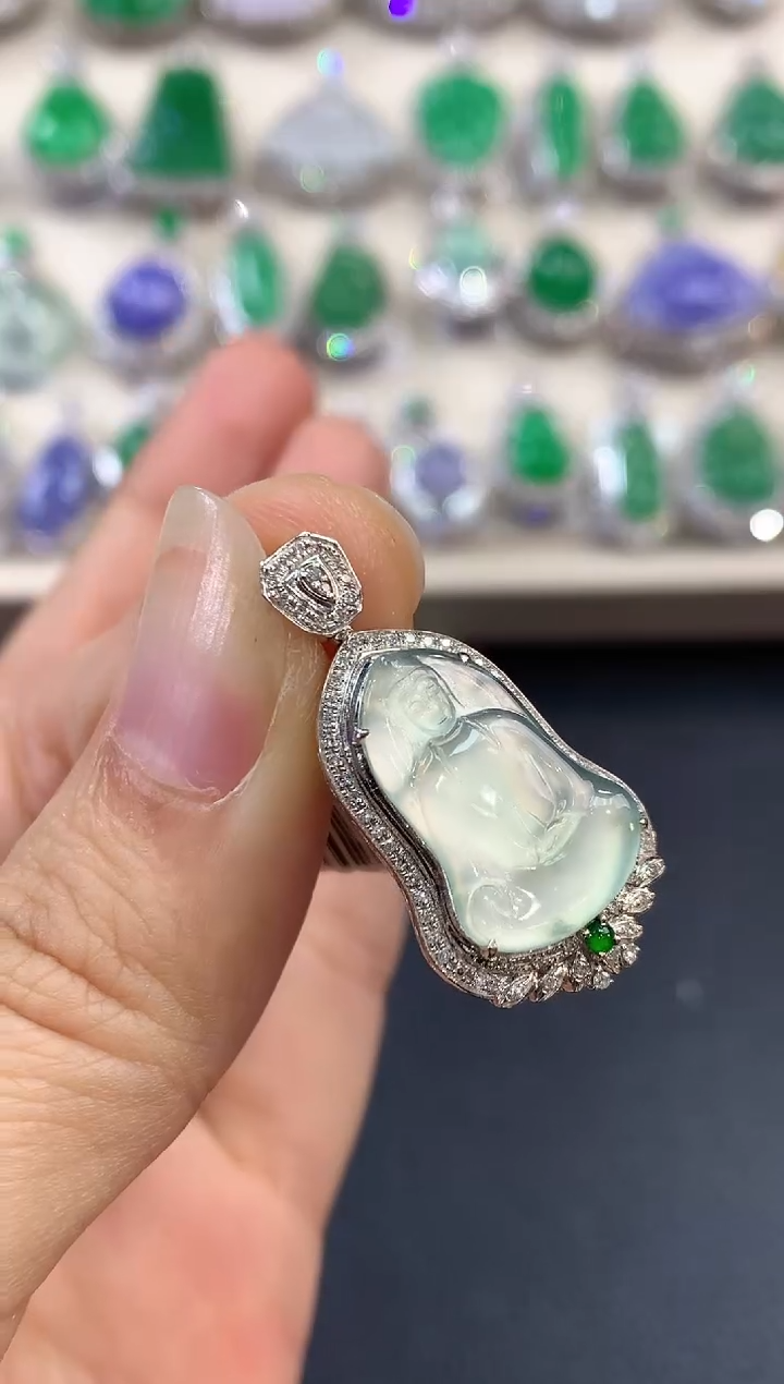 【闪购商品】翡翠吊坠(不含链)18K金镶嵌 C68